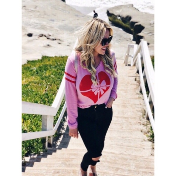 SALE✨💝 WILDFOX Ribbon Heart V Neck BBJ - Picture 2 of 8